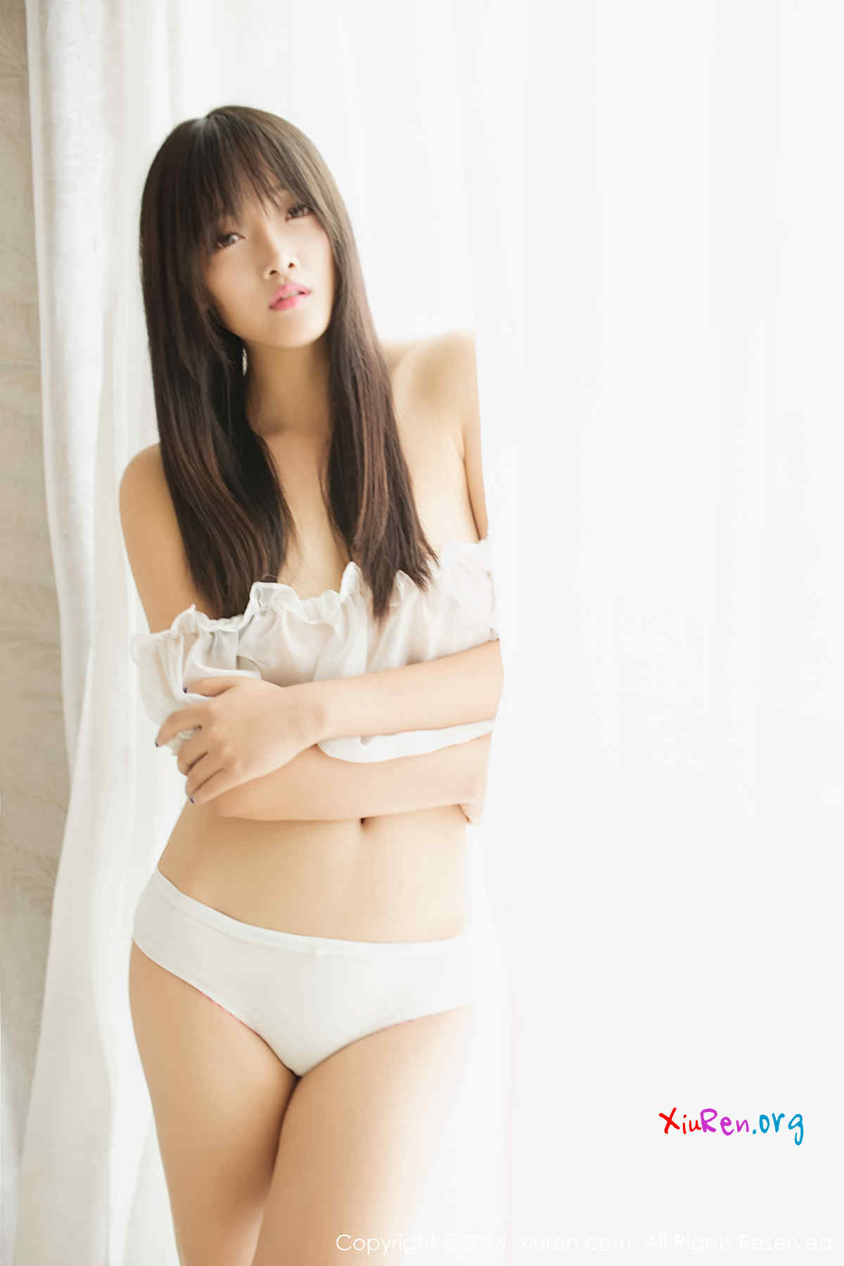 [秀人网XiuRen] N00217 骨感苗条美少女靜顏寧全裸真空致命喷血私房 50P